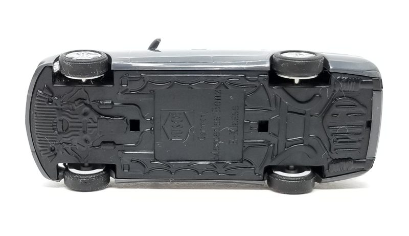 Illustration for article titled Surprise Saturday: Busch HO Scale Mercedes-Benz E-Class Wagon